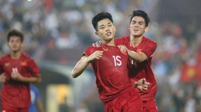 Nguyễn Đình Bắc: Bintang Baru di Timnas Vietnam