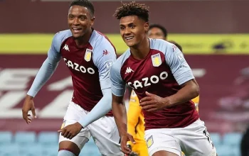 Ollie Watkins Dibidik Fenerbahce, Arsenal Incar Ezri Konsa