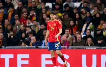 Pau Cubarsi, Bintang Muda Spanyol yang Mengharumkan Nama di Piala Dunia 2026