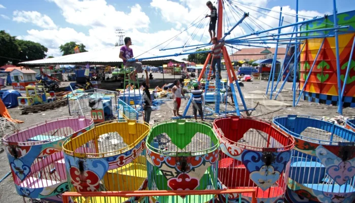 Pembongkaran Sekaten di Alun-Alun Utara: Perseteruan antara PB XIV Purboyo dan LDA
