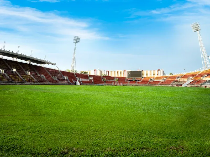 Pemerintah Skotlandia Perkuat Larangan Sepak Bola untuk Mengatasi Invasi Lapangan dan Penggunaan Pyrotechnic