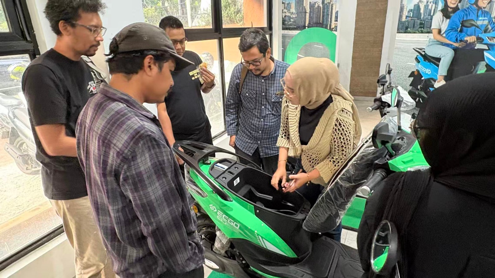 Pengaruh GST pada Platform Ride-Hailing dan Kemajuan Teknologi Otomotif