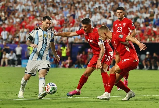 Pertarungan Sengit Inggris vs Argentina di Semifinal Piala Dunia 2026