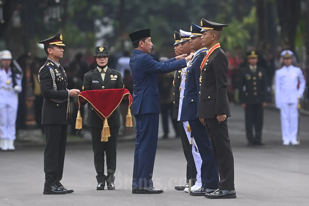 Perwira TNI dan Polri: Pembentukan Karakter dan Kepemimpinan