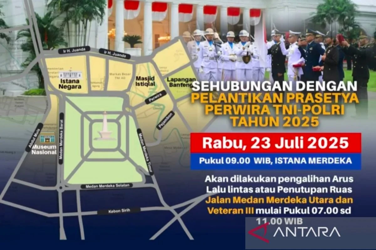 Polisi Lalu Lintas Mengalihkan Arus Lalu Lintas untuk Pelantikan Perwira Remaja TNI-Polri