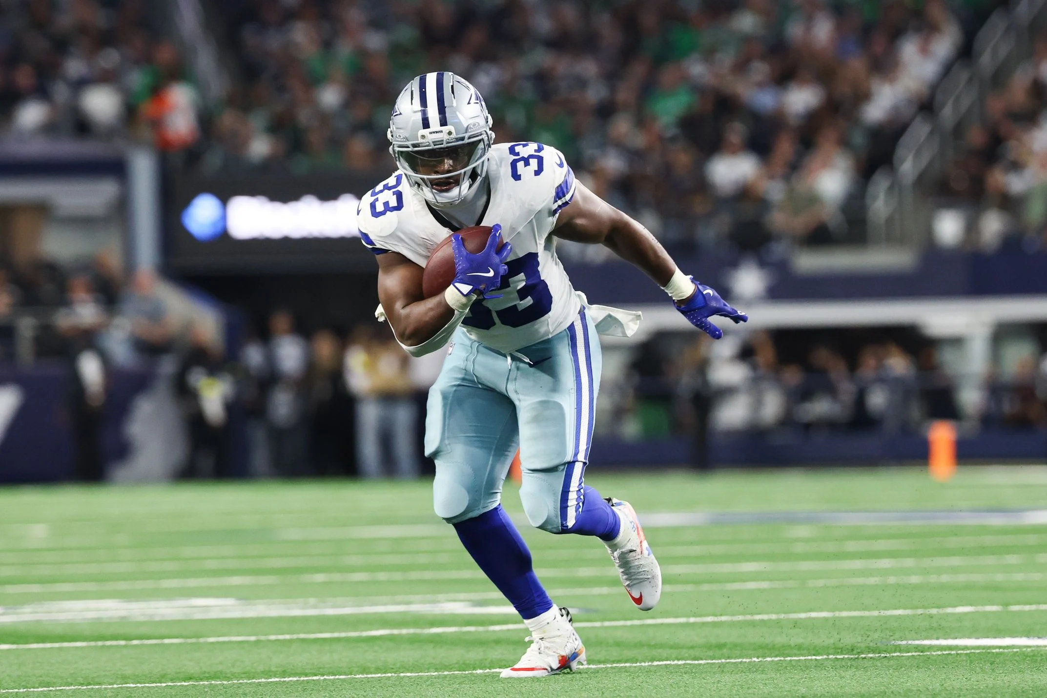 RB Javonte Williams Tidak Masuk Dalam Daftar Top 10, Meski Punya Statistik Mengesankan