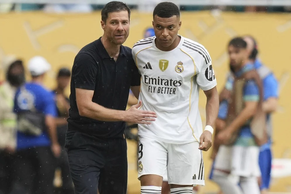 Real Madrid Hadapi Persaingan Sengit dalam Perekutan Pemain Bintang