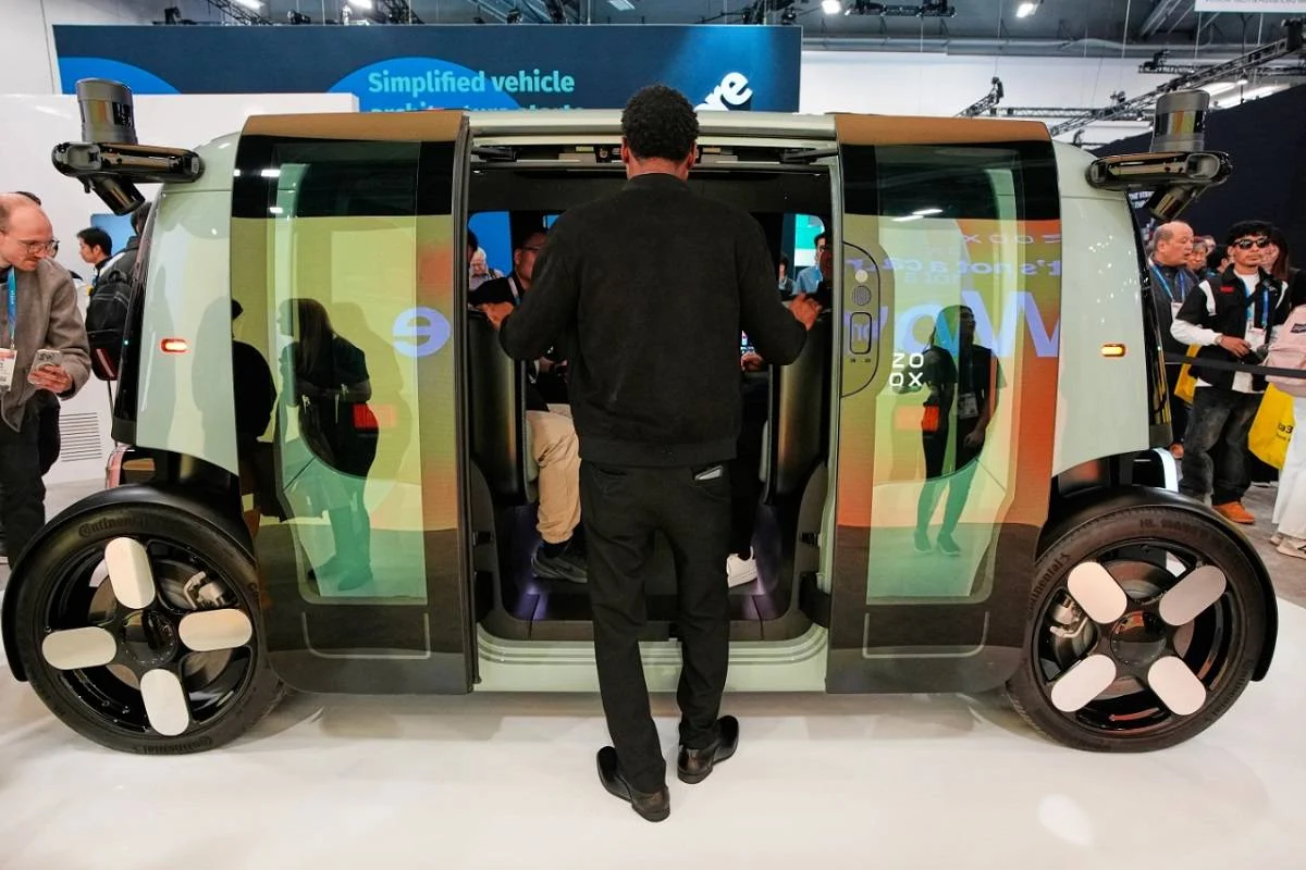Revolusi Transportasi: Robotaxi Siap Mengambil Alih Jalan
