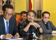 Roy Suryo meraih kemenangan dalam praperadilan: Hakim Tunggal Pengadilan Negeri Jakarta Selatan memutuskan penangkapan, penggeledahan, dan penahanannya tidak sah