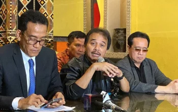 Roy Suryo meraih kemenangan dalam praperadilan: Hakim Tunggal Pengadilan Negeri Jakarta Selatan memutuskan penangkapan, penggeledahan, dan penahanannya tidak sah