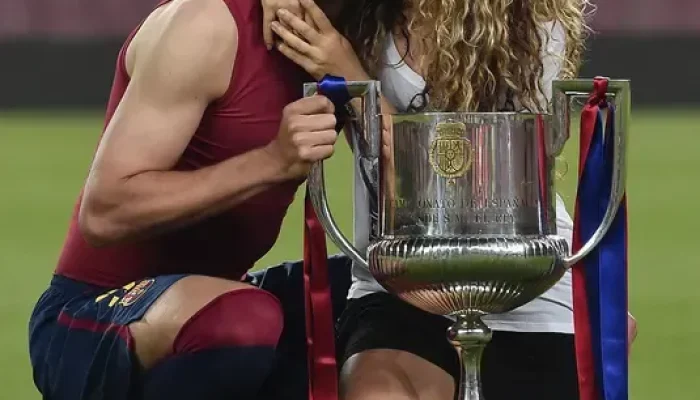 Shakira dan Gerard Pique: Kisah Cinta, Sepak Bola, dan Persaingan di Piala Dunia