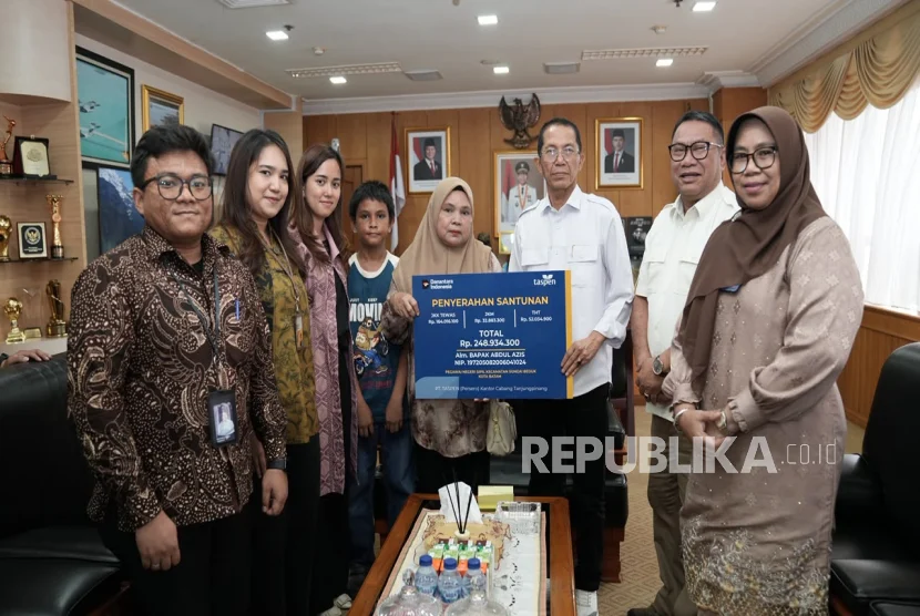 TASPEN Salurkan Manfaat JKK dan JKM Rp 1,08 Miliar untuk Dua Keluarga ASN di Kepulauan Riau