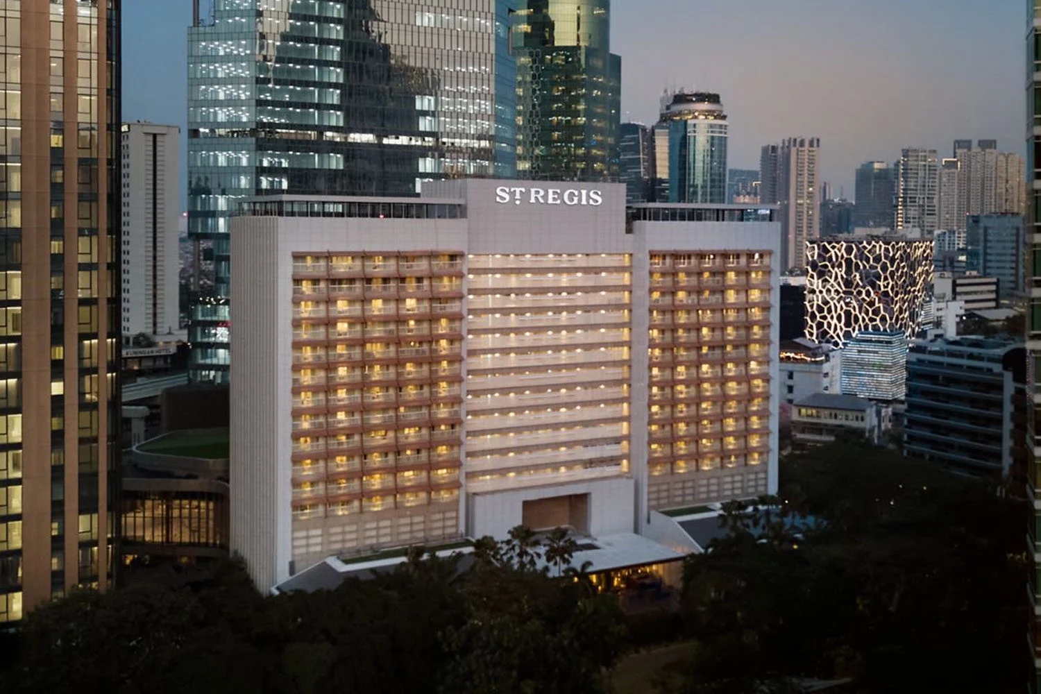 Tragedi di Hotel St. Regis Jakarta: Direktur Keuangan Ditemukan Meninggal