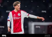 Ajax Amsterdam Menghadapi Tantangan Baru Setelah Kepergian Mika Godts