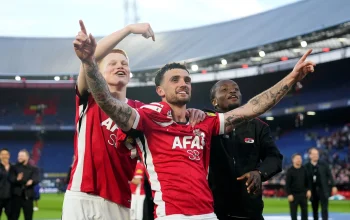 AZ Alkmaar: Troy Parrott dan Peer Koopmeiners, Dua Wajah yang Berbeda dalam Dunia Sepak Bola