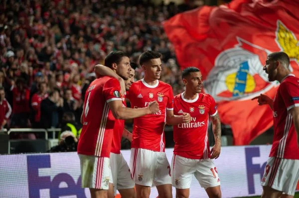 Benfica Menghadapi Tantangan Berat di Liga Europa dan Liga Portugal