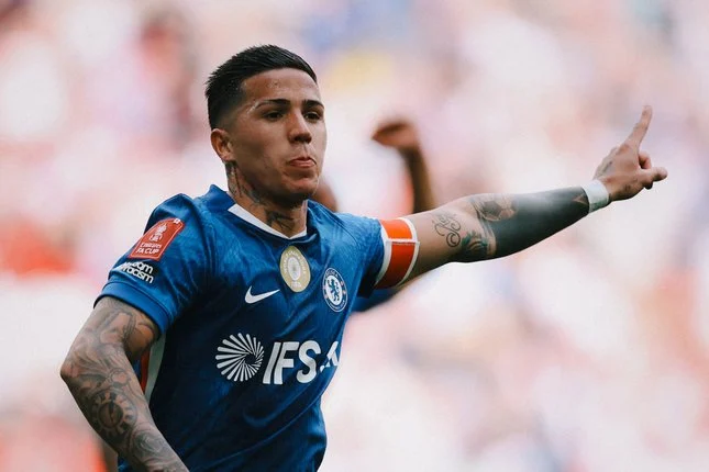 Chelsea Siap Melepas Enzo Fernandez dengan Harga £120 Juta, Xabi Alonso Ambil Keputusan