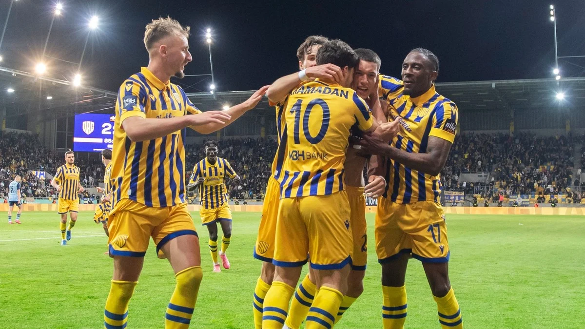 DAC Dunajská Streda Gagal di Konferenčná liga, Twente Enschede Menang 9-3 di Agregat