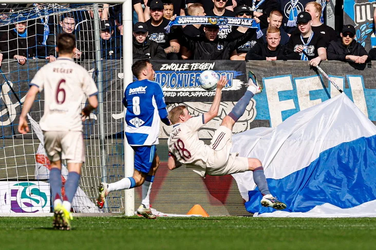 Davy Klaassen: PEC Zwolle Lebih Kuat dari Vojvodina dan Shelbourne