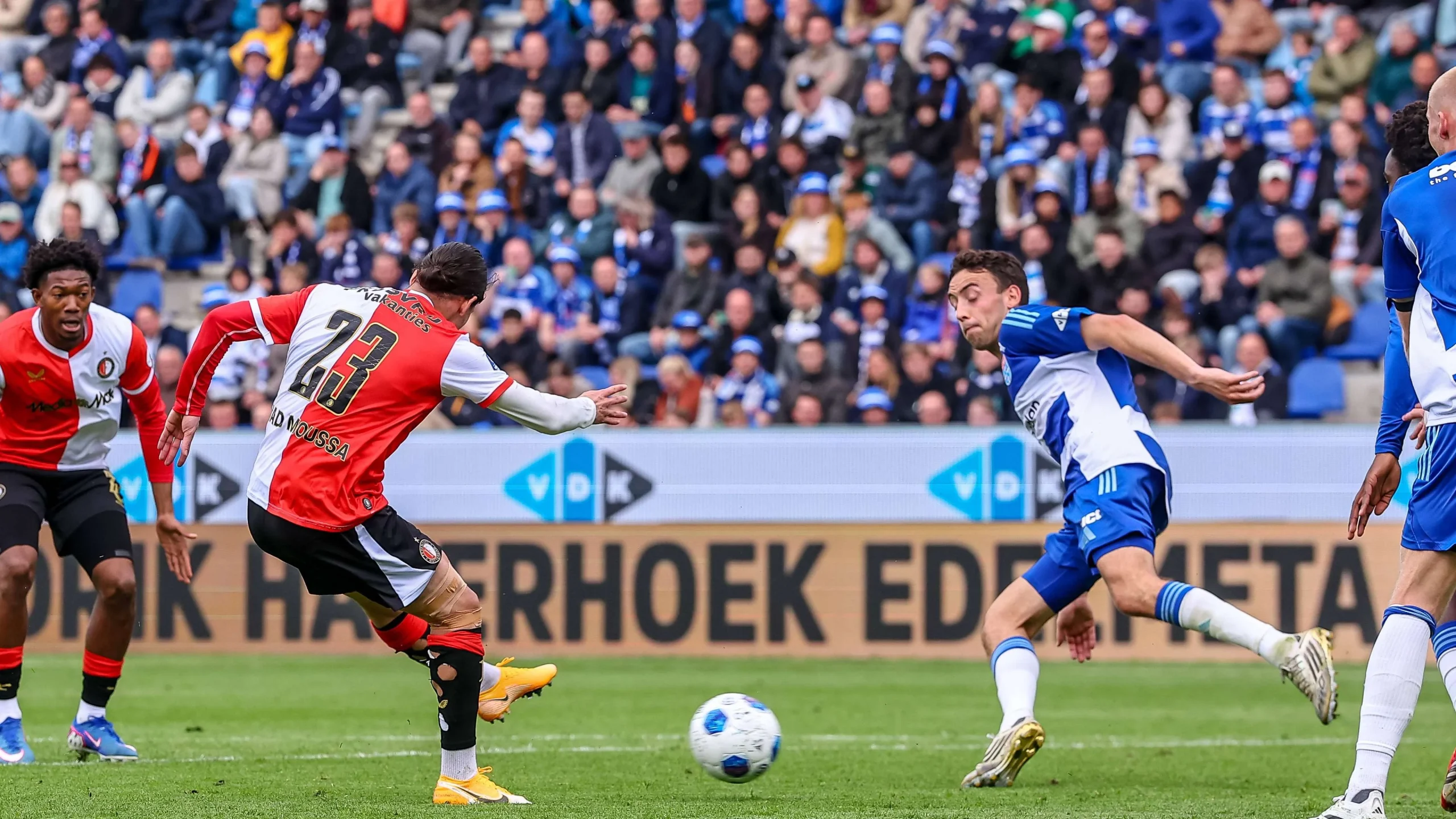 Feyenoord Siap Menghadapi Musim Baru Eredivisie dengan Pemain yang Lebih Sehat dan Siap