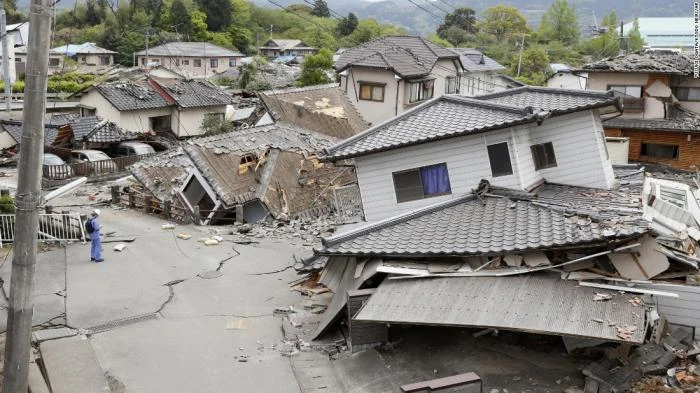 Gempa Jepang: Kematian Akibat Gempa Kumamoto Mencapai 38, Warga Menghadapi Kehidupan Tanpa Listrik dan Air