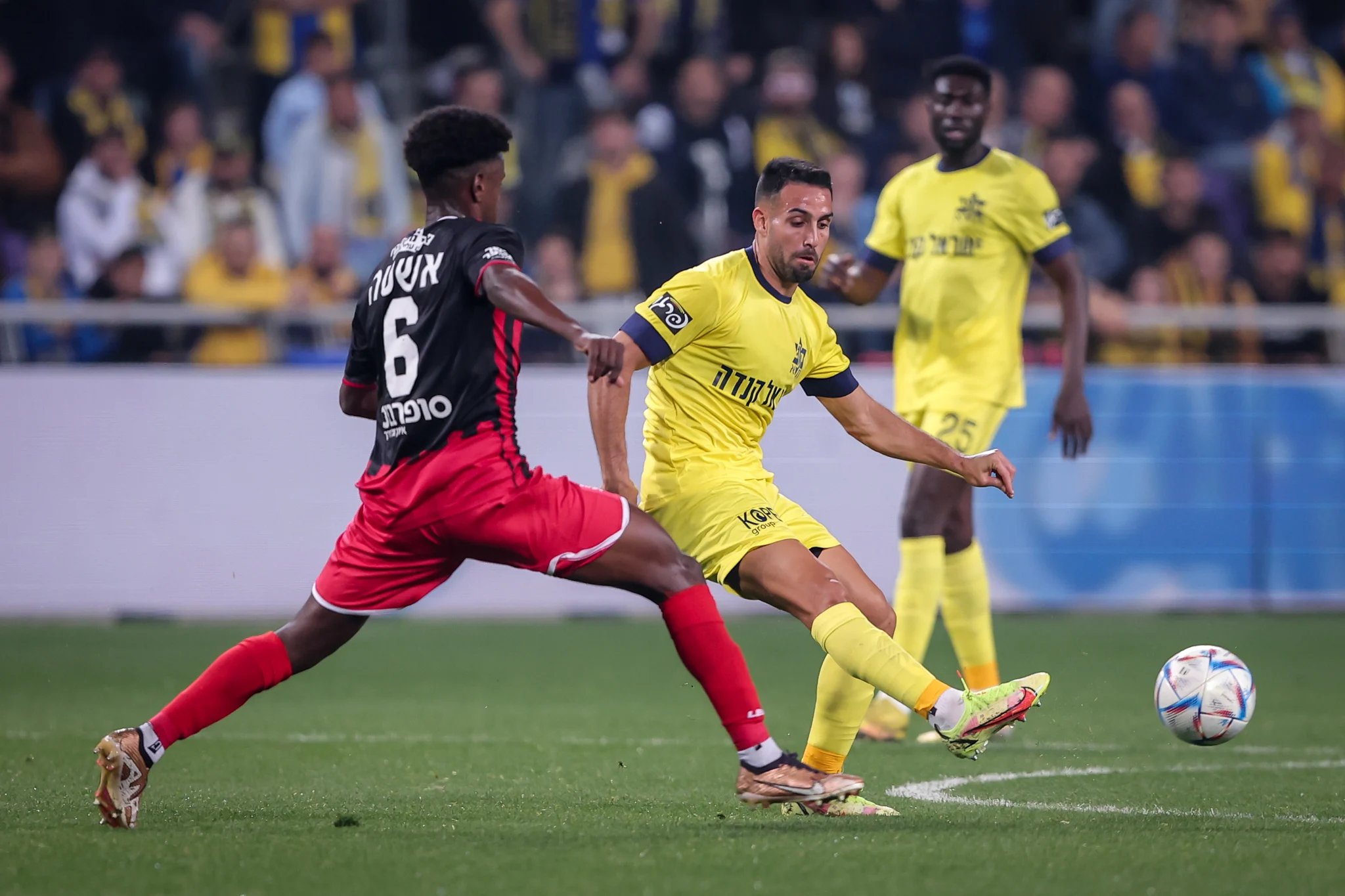 Hapoel Tel Aviv dan Maccabi Tel Aviv: Dua Raksasa Sepak Bola Israel yang Siap Menghadapi Tantangan Eropa