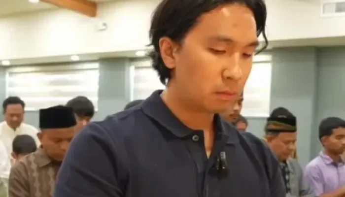 Indra Priawan Jadi Imam Salat Jumat di Kanada, Bikin Netizen Terpukau!