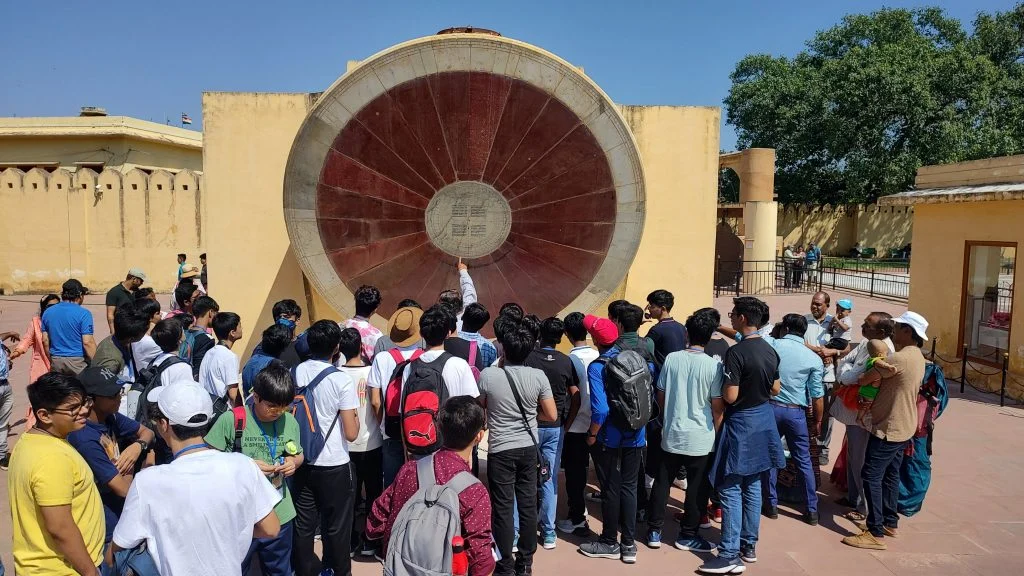 Insiden Kecebong di Jantar Mantar dan Peristiwa Mengejutkan Lainnya