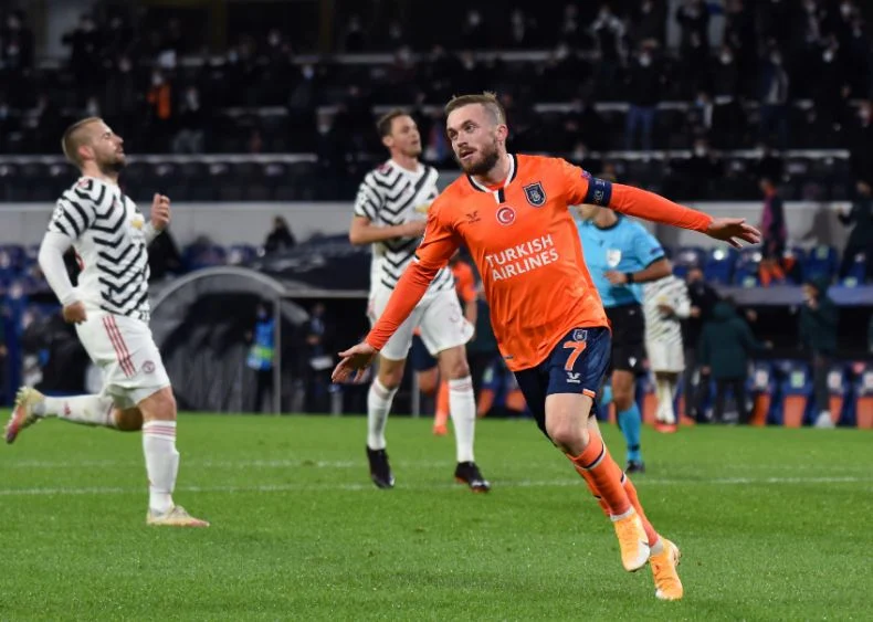 Istanbul Basaksehir Raih Kemenangan di Awal Musim