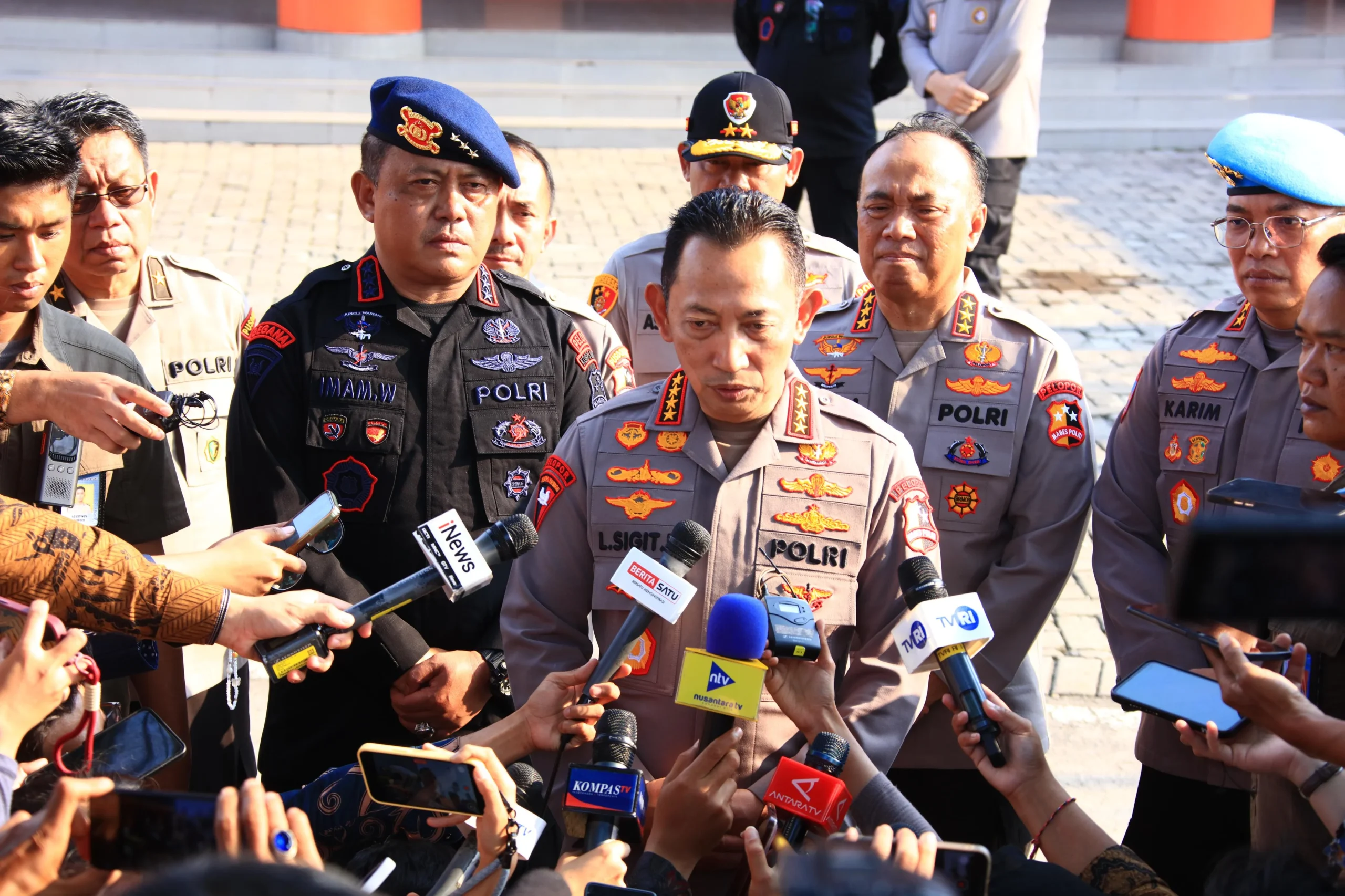 Kapolri Listyo Sigit Prabowo: Inspirasi dan Aksi di Lapangan
