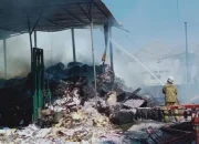 Kebakaran Cikini: Api Dilokalisasi, Penyebab Masih Dalam Penyelidikan