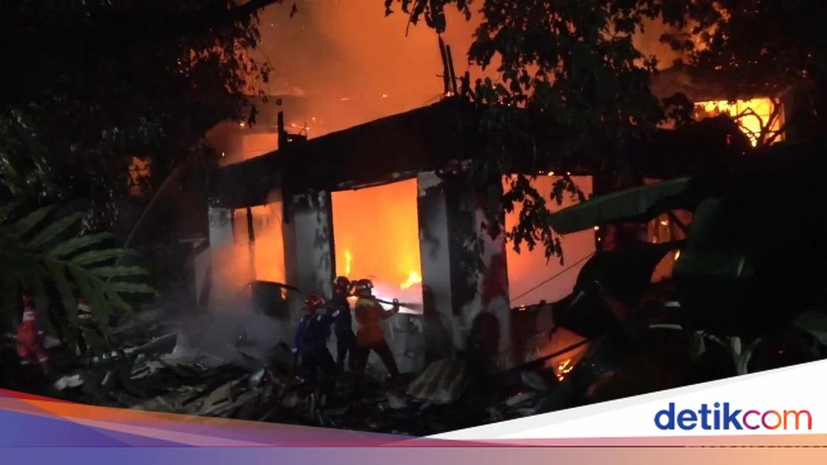 Kebakaran Nipah Park Makassar: Penyebab Belum Diketahui, Operasional Kembali Normal