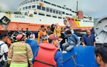 KMP Putri Yasmin Terbakar: Pencarian 4 Penumpang Dilanjutkan