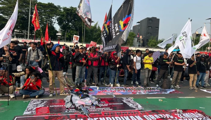 Koalisi Besar Buruh Desak Pemerintah Cabut 3 PP Omnibus Law untuk Lindungi Pekerja