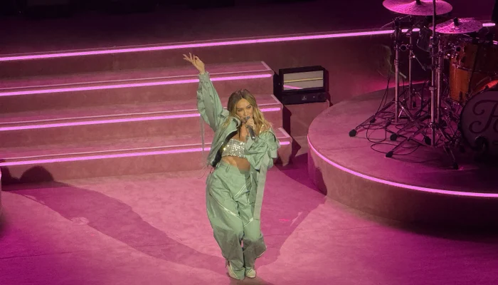Konser Musik Menghebohkan: BigBang, Hilary Duff, The Saw Doctors, Weezer, dan The Weeknd