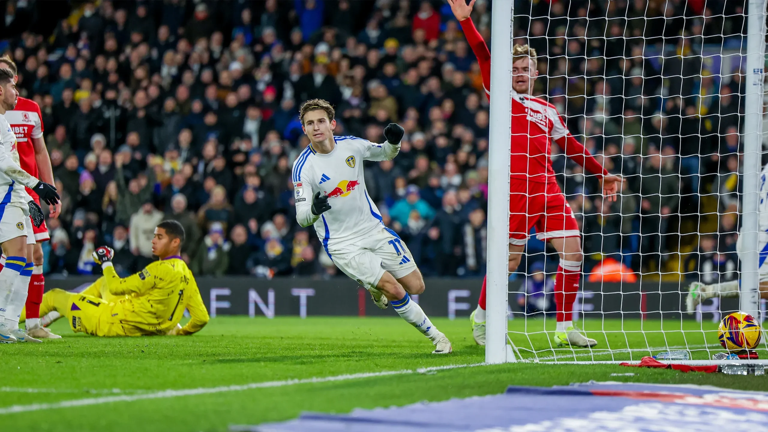 Leeds United Menang Tipis Atas Sunderland 1-0, Brenden Aaronson Absen