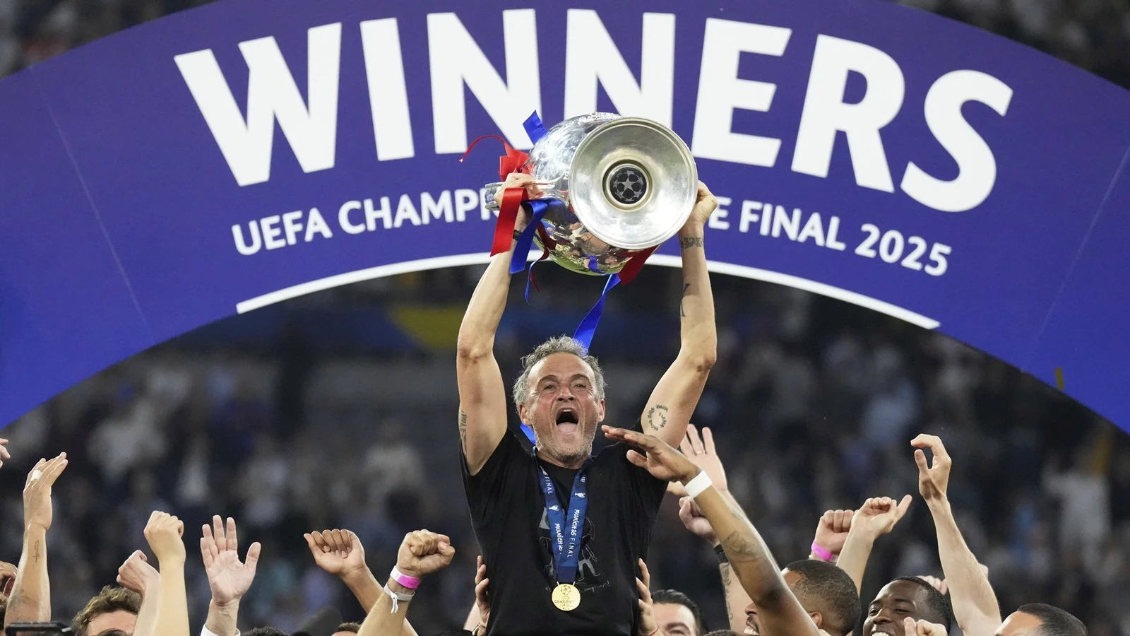 Luis Enrique Bawa PSG Dominasi Eropa, Bidik Hattrick UCL