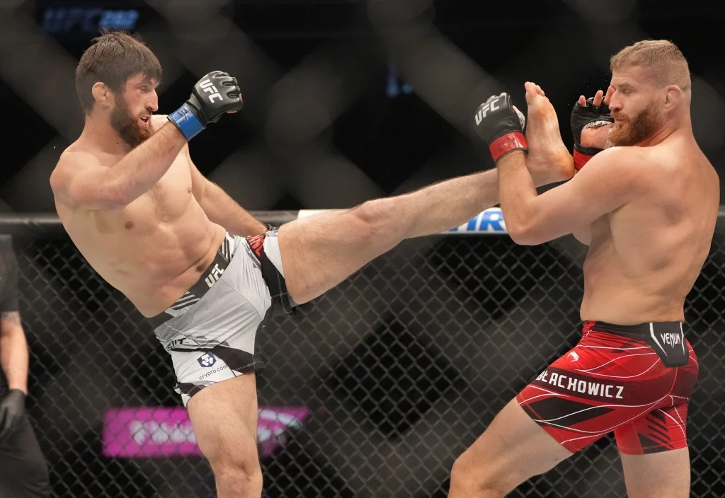 Magomed Ankalaev Dominasi UFC Abu Dhabi, Navajo Stirling Siap Hadapi Jan Blachowicz di UFC Belgrade