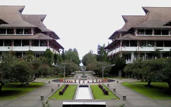 Mengenal Institut Teknologi Bandung: Kisah Masa Lalu hingga Masa Kini