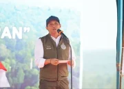 Menteri Kehutanan Raja Juli Antoni: Penyelidikan Karhutla Gunung Bromo Diserahkan ke Aparat Penegak Hukum