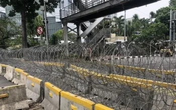 Misteri Pagar Tinggi di Mal: Antisipasi Kerusuhan atau Sekedar Penataan?
