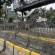 Misteri Pagar Tinggi di Mal: Antisipasi Kerusuhan atau Sekedar Penataan?