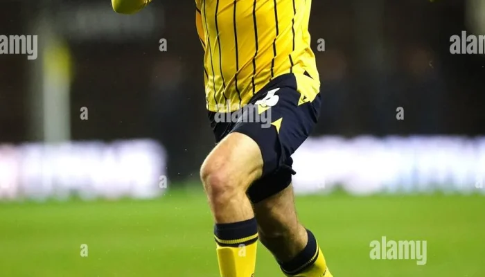 Oxford United 2-2 MK Dons: Ciaron Brown Cetak Gol Penyeimbang di Menit Akhir