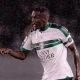 Pemain Coritiba Jatuh ke Terowongan Saat Merayakan Gol yang Dianulir