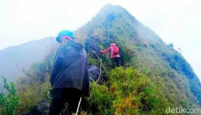 Puncak Gunung Piramid: Tantangan dan Bahaya Pendakian