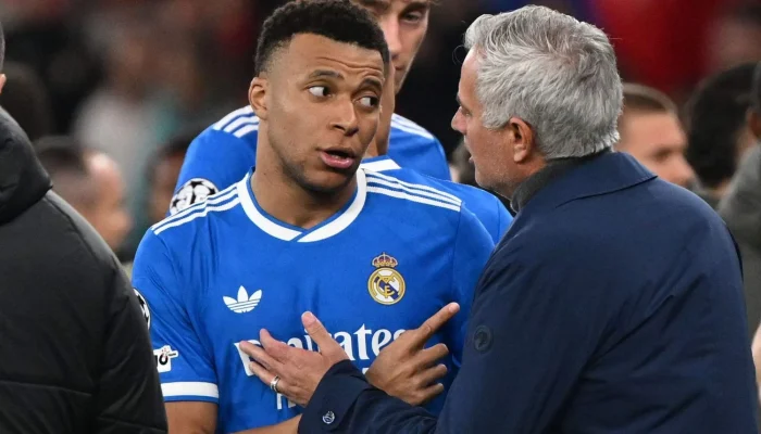 Real Madrid Tampil Percaya Diri Menghadapi Schalke, Mbappe dan Mourinho Berbagi Visi