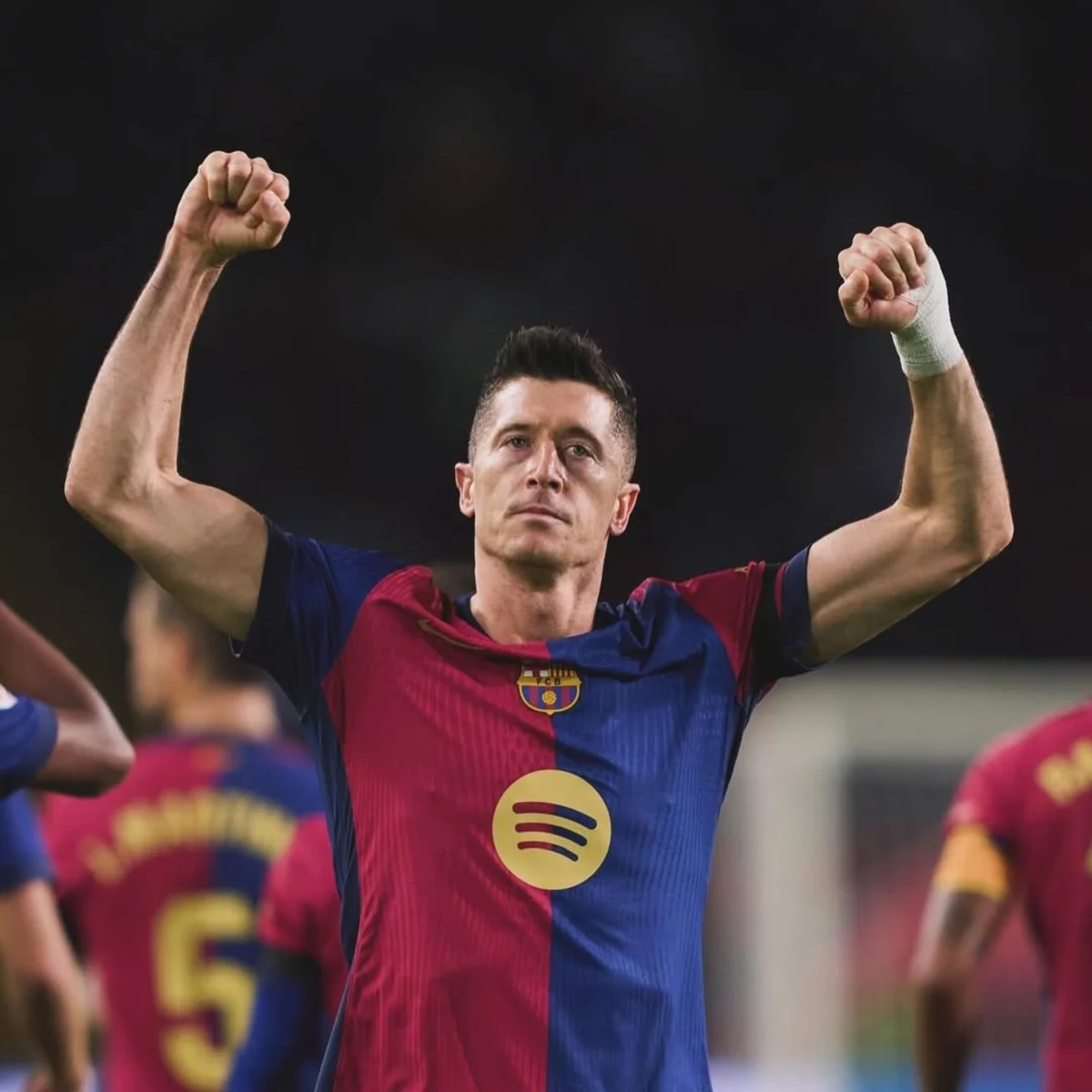 Robert Lewandowski: Barcelona Mencari Pengganti dan Tantangan yang Dihadapi