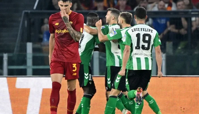 Roma Tertunduk 4-1 oleh Cardiff City: Pertandingan Penuh Tensi dan Konflik Internal