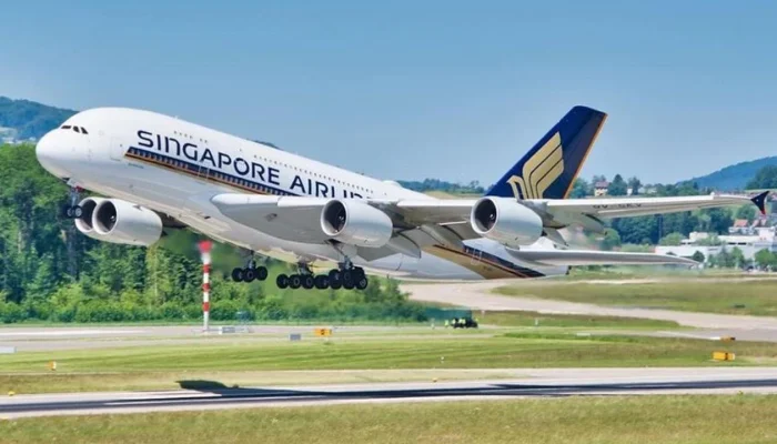 Singapore Airlines Menghadapi Tantangan Harga Avtur Melonjak, Namun Tetap Catat Rekor Penumpang