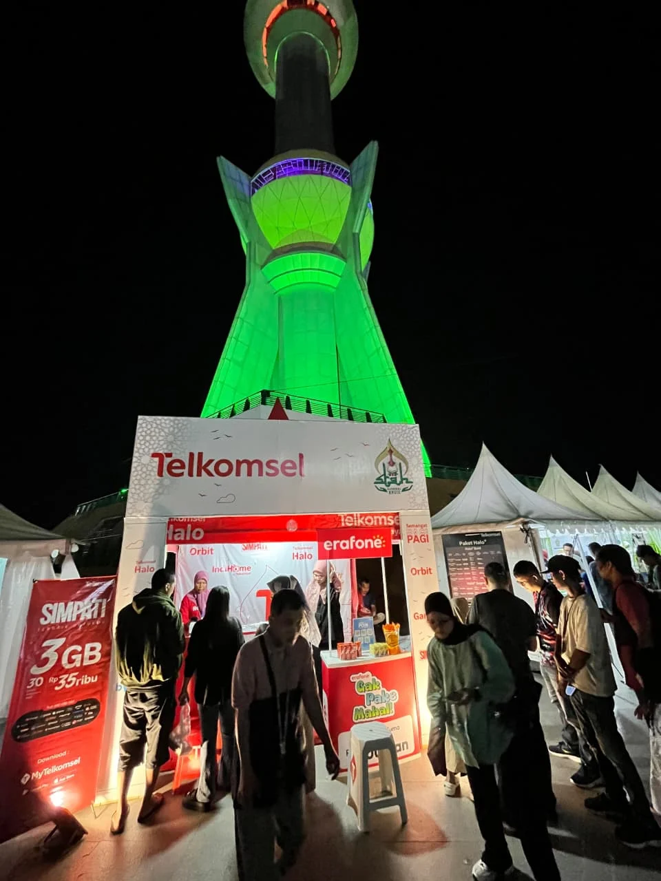 Telkomsel Perkuat Jaringan Telekomunikasi di Indonesia